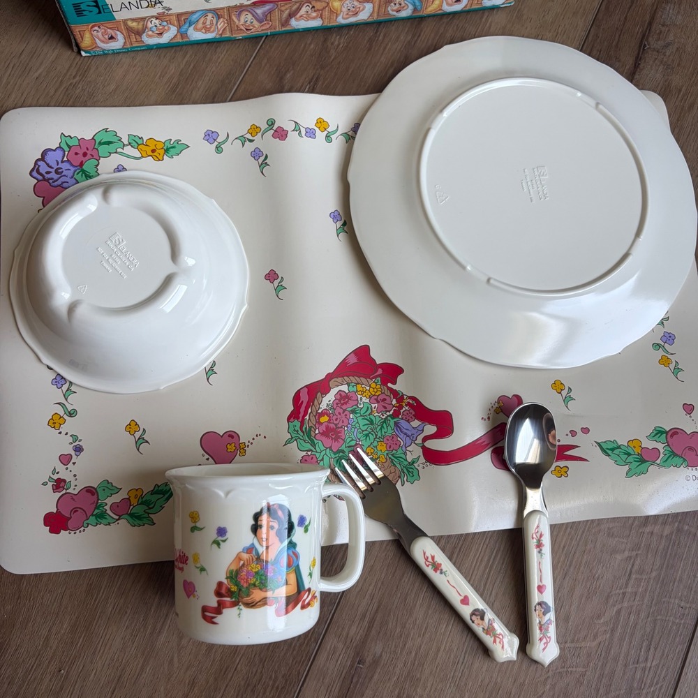 RARE Full Set Vtg Disney Snow White Seven Dwarfs 6pc Melamine Set Selandia Plate - Picture 4 of 7